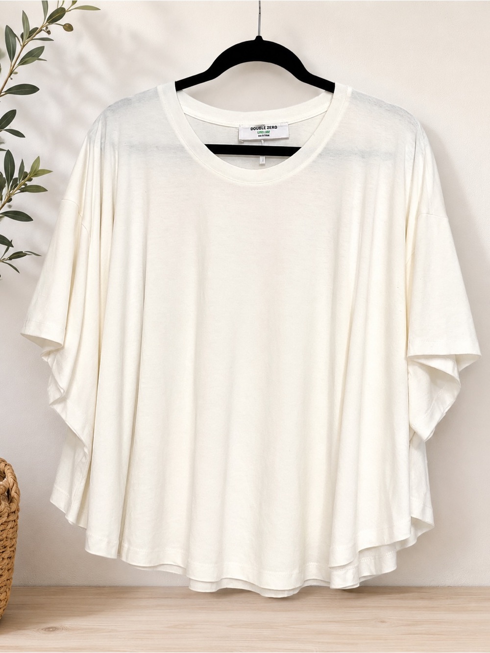 Double Zero White Oversized Flowy Swing Tee Top Size L